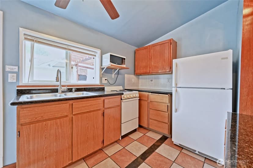 Property photo for 5402 S Cloverdale Street, Seattle photo 36