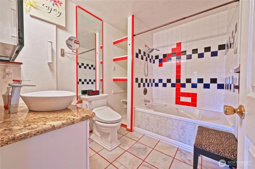 Property photo for 5402 S Cloverdale Street, Seattle photo 14