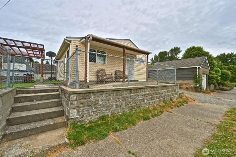 Property photo for 5402 S Cloverdale Street, Seattle photo 5