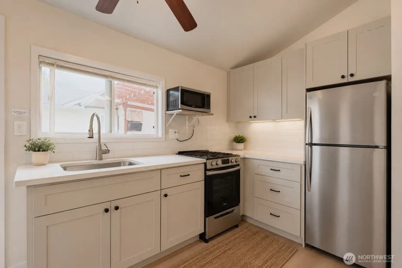 Property photo for 5402 S Cloverdale Street, Seattle photo 37