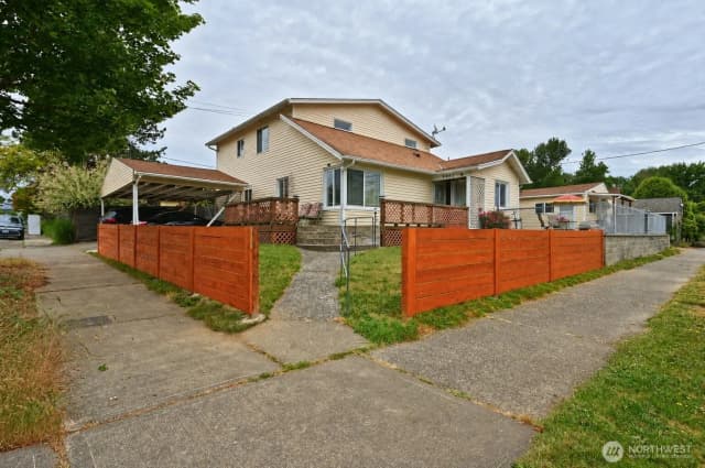 Property photo for 5402 S Cloverdale Street, Seattle photo 3