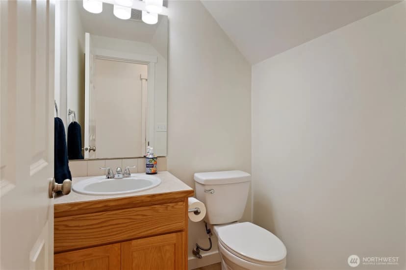 Property photo for 10612 Ne Kingston Meadows Circle, Kingston photo 14