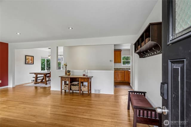 Property photo for 16208 48th Avenue W, Edmonds photo 5