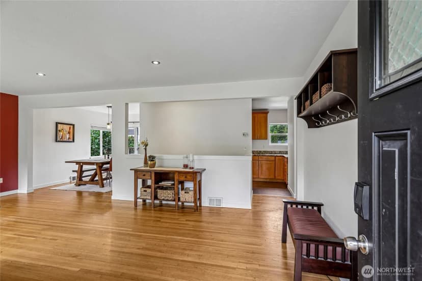 Property photo for 16208 48th Avenue W, Edmonds photo 5