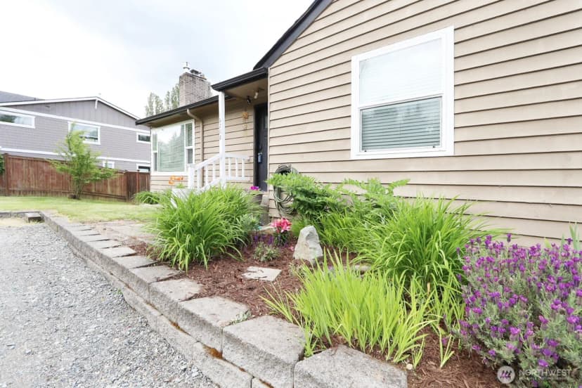 Property photo for 16208 48th Avenue W, Edmonds photo 2