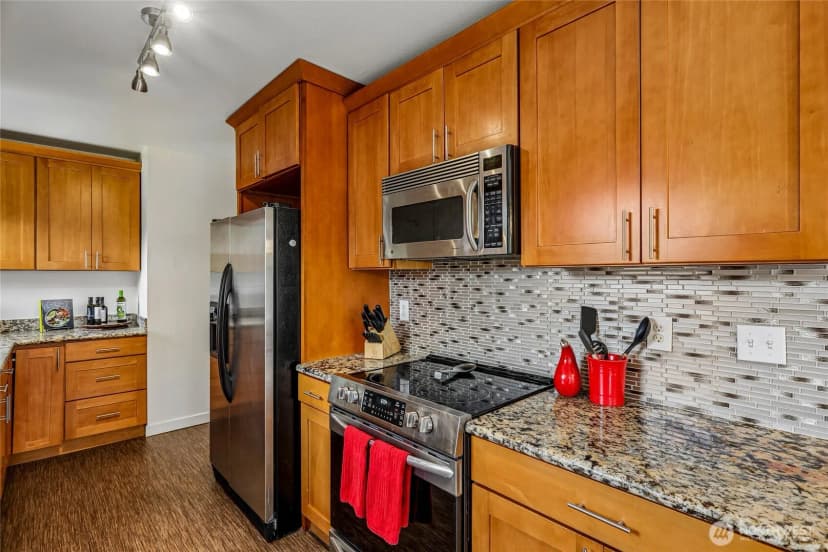 Property photo for 16208 48th Avenue W, Edmonds photo 8
