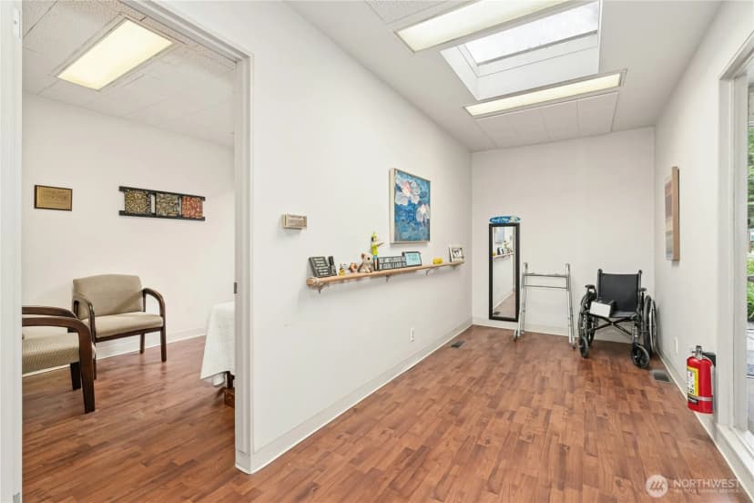 Property photo for 6505 Ne 181st Street, Kenmore photo 17