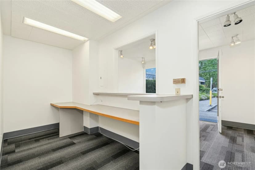Property photo for 6505 Ne 181st Street, Kenmore photo 11