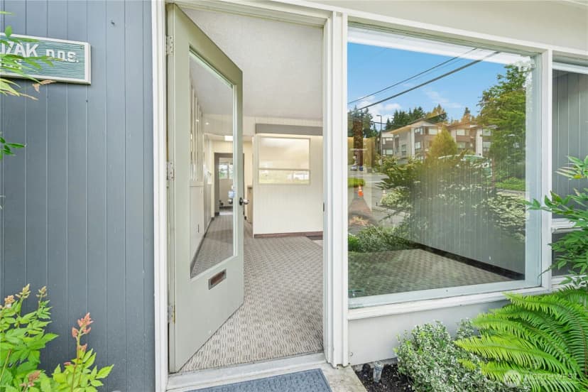 Property photo for 6505 Ne 181st Street, Kenmore photo 22