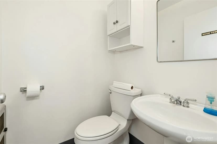 Property photo for 6505 Ne 181st Street, Kenmore photo 9