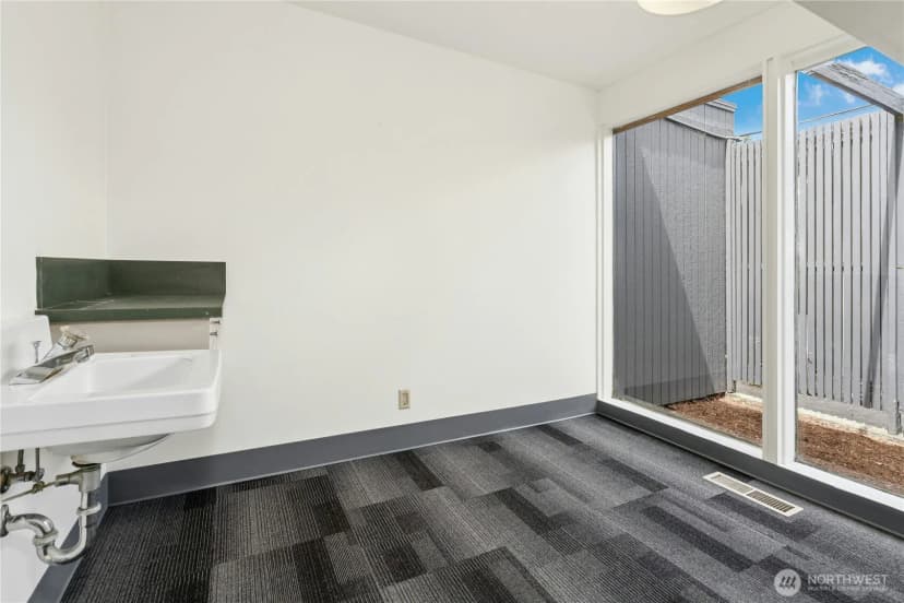 Property photo for 6505 Ne 181st Street, Kenmore photo 15