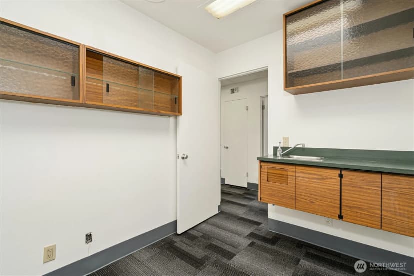 Property photo for 6505 Ne 181st Street, Kenmore photo 12