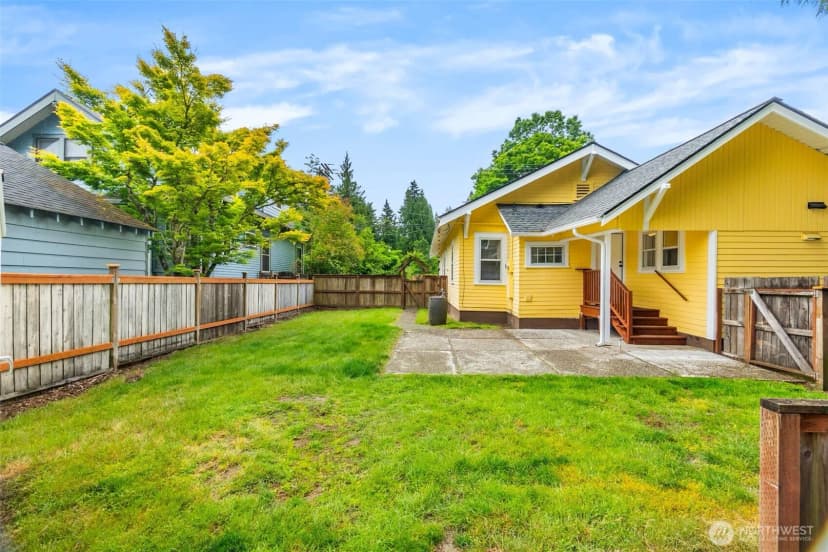 Property photo for 324 18th Avenue Se, Olympia photo 4
