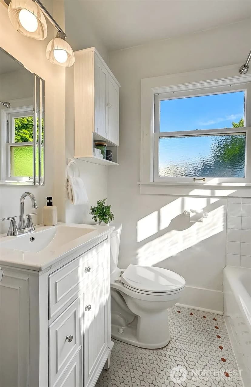 Property photo for 338 Nw 79th Street, Seattle photo 14