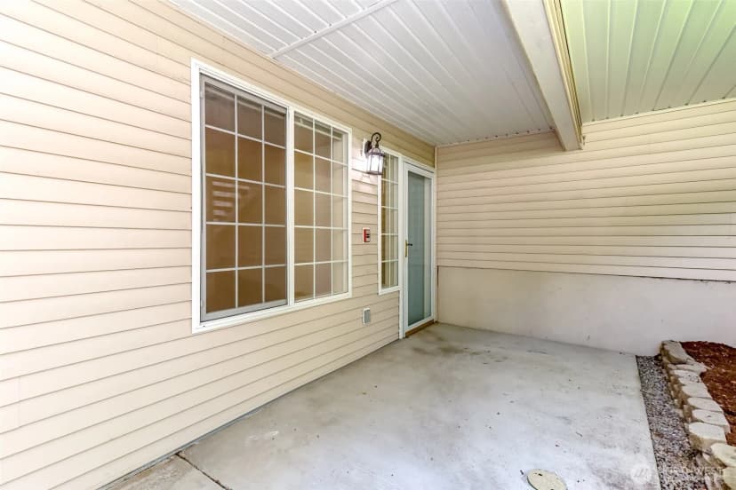 Property photo for 2037 S 368th Place, Federal Way photo 6