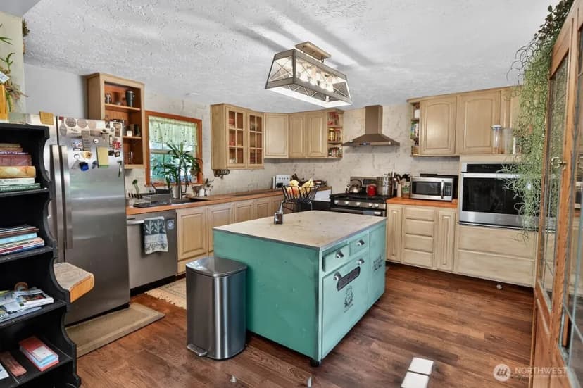 Property photo for 2573 Deer Park Road, Port Angeles photo 10