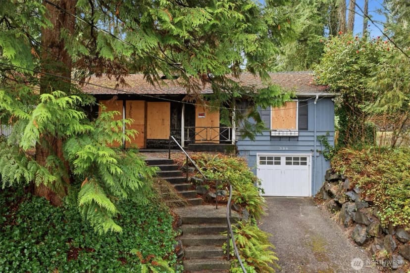 Property photo for 339 108th Avenue Se, Bellevue photo 2
