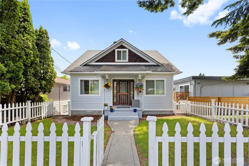 Property photo for 515 Avenue D, Snohomish