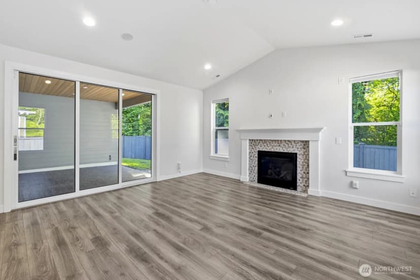 Property photo for 13022 157th Street Street E, Puyallup photo 10