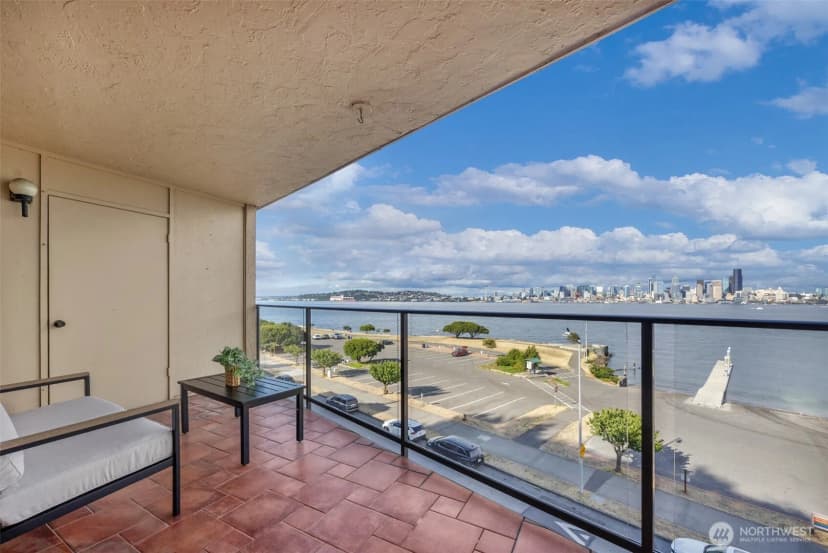 Property photo for 1221 Harbor Avenue Sw #402-3, Seattle photo 16