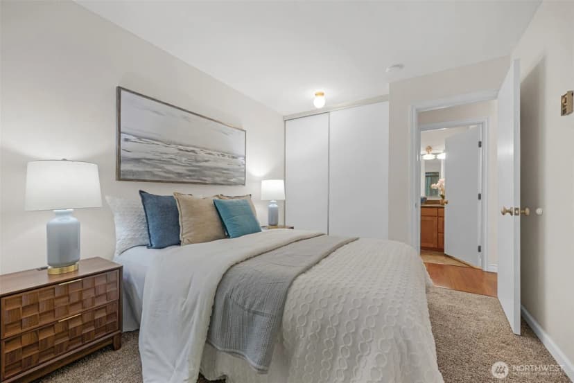 Property photo for 1221 Harbor Avenue Sw #402-3, Seattle photo 23
