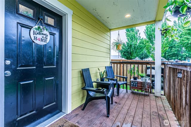 Property photo for 106 2nd Street Ne, Yelm photo 5