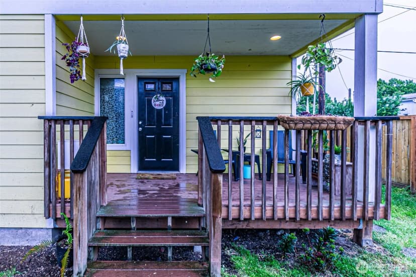 Property photo for 106 2nd Street Ne, Yelm photo 3