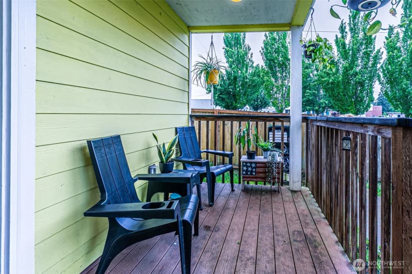 Property photo for 106 2nd Street Ne, Yelm photo 4