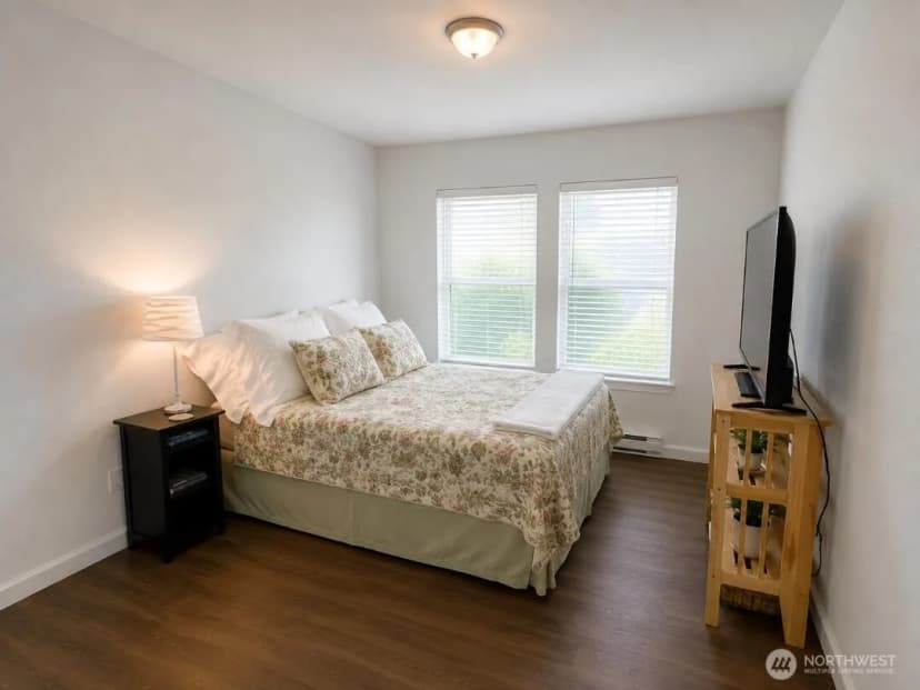 Property photo for 33020 10th Avenue Sw, Federal Way photo 17