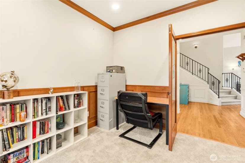 Property photo for 8218 Ne 187th Way, Kenmore photo 17