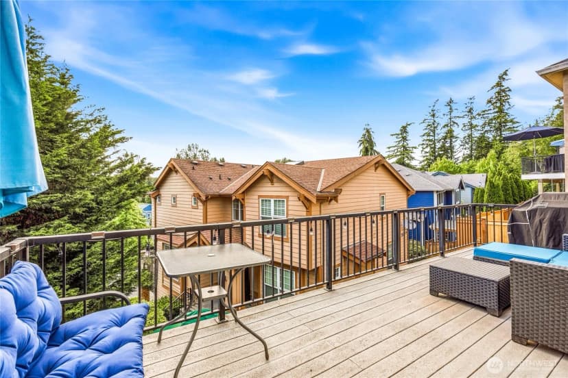 Property photo for 8218 Ne 187th Way, Kenmore photo 15
