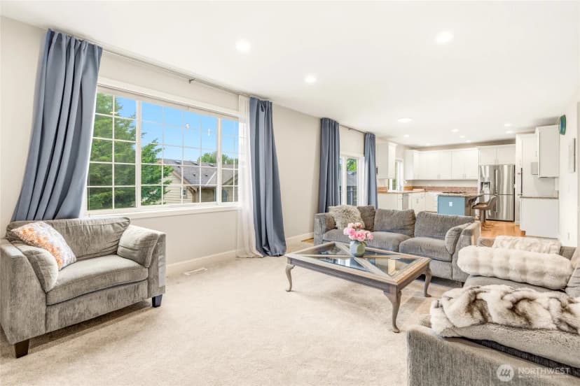 Property photo for 8218 Ne 187th Way, Kenmore photo 11
