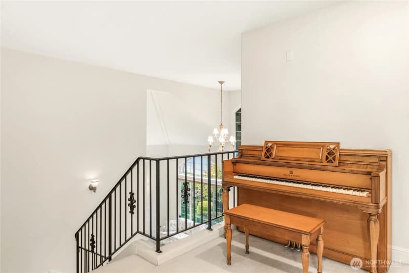 Property photo for 8218 Ne 187th Way, Kenmore photo 20