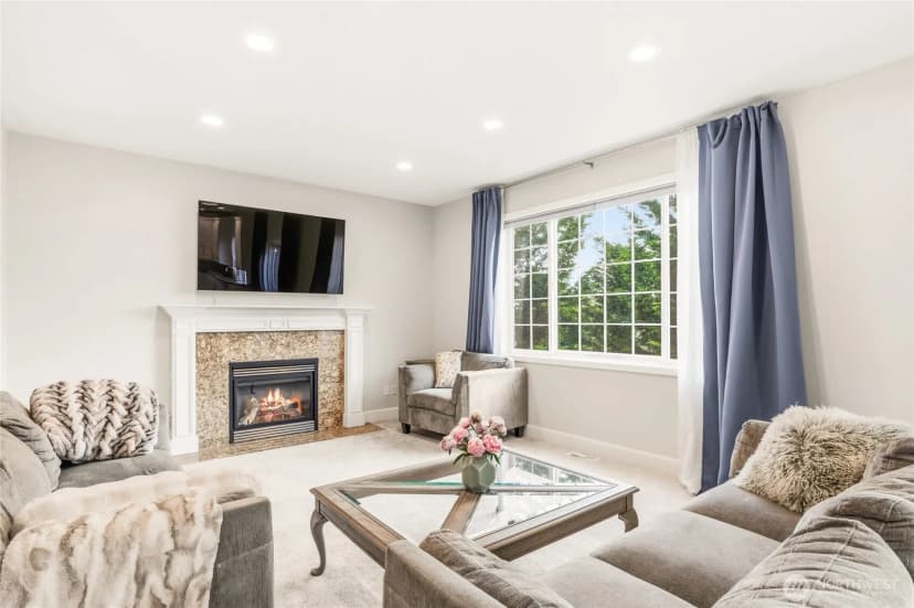 Property photo for 8218 Ne 187th Way, Kenmore photo 10