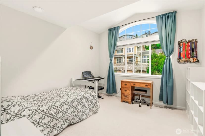 Property photo for 8218 Ne 187th Way, Kenmore photo 26