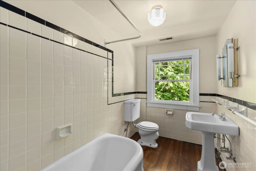 Property photo for 18608 101st Avenue Ne, Bothell photo 25
