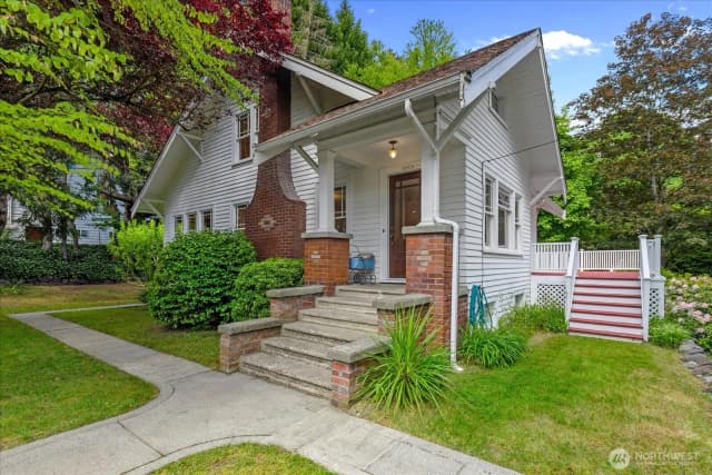Property photo for 18608 101st Avenue Ne, Bothell photo 3