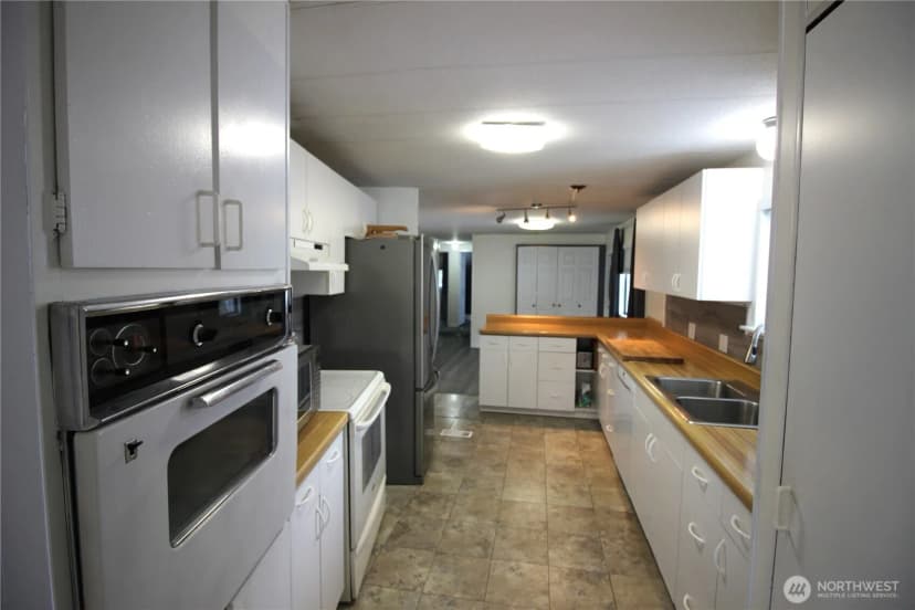 Property photo for 920 Cottonwood Drive, Enumclaw photo 7