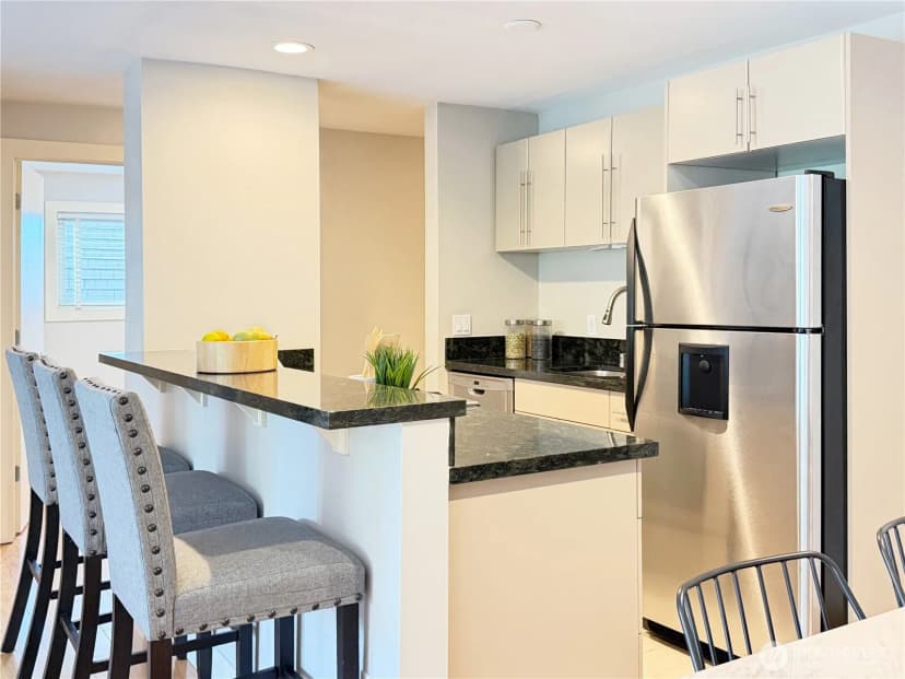 Property photo for 731 Broadway E #301, Seattle photo 12