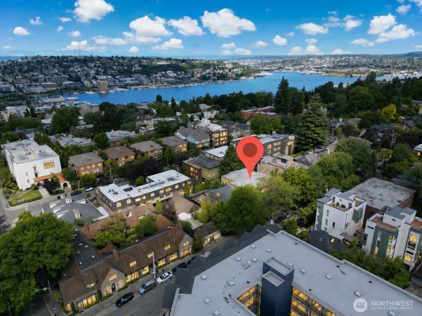 Property photo for 731 Broadway E #301, Seattle photo 4