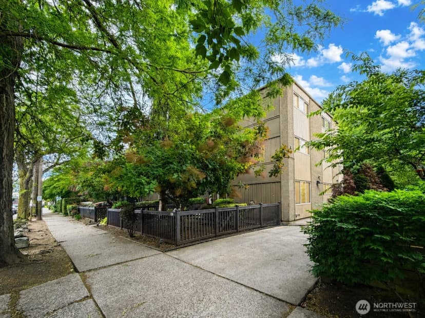 Property photo for 731 Broadway E #301, Seattle photo 25
