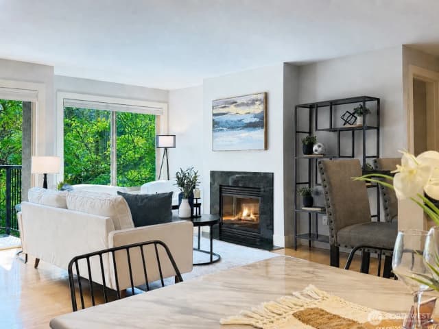 Property photo for 731 Broadway E #301, Seattle photo 2
