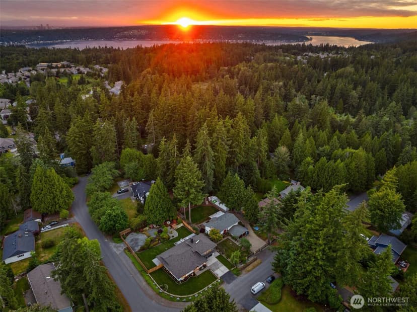 Property photo for 1659 215th Place Se, Sammamish photo 39