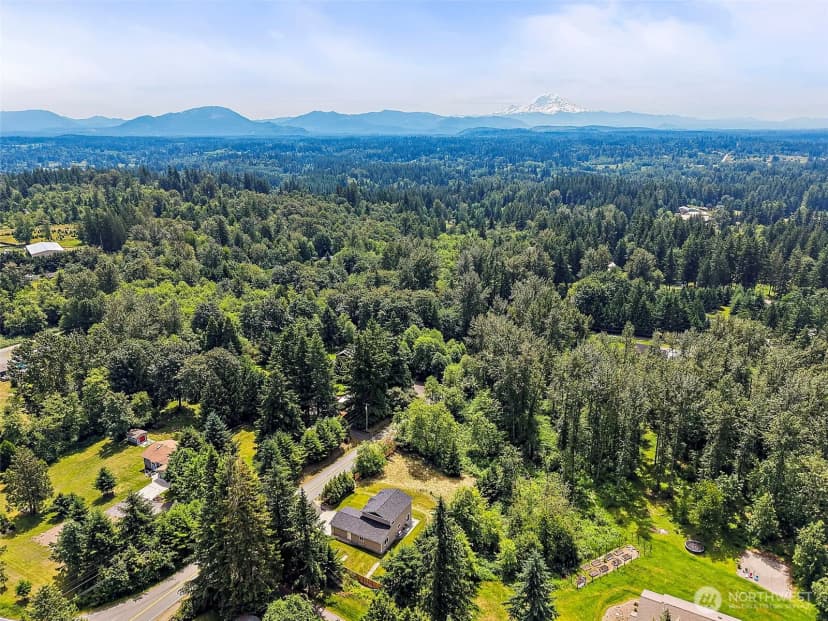 Property photo for 18429 244th Avenue Se, Maple Valley photo 3