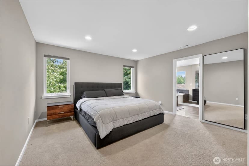 Property photo for 21212 129th Lane Se, Kent photo 18