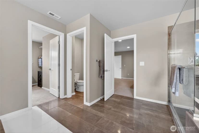 Property photo for 21212 129th Lane Se, Kent photo 22