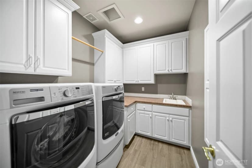 Property photo for 2021 Broadhurst Place, Wenatchee photo 21