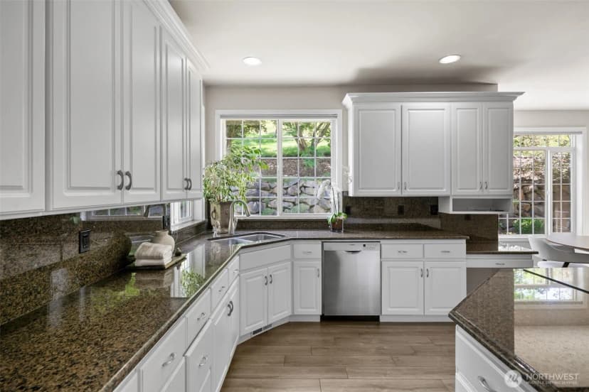 Property photo for 2021 Broadhurst Place, Wenatchee photo 12