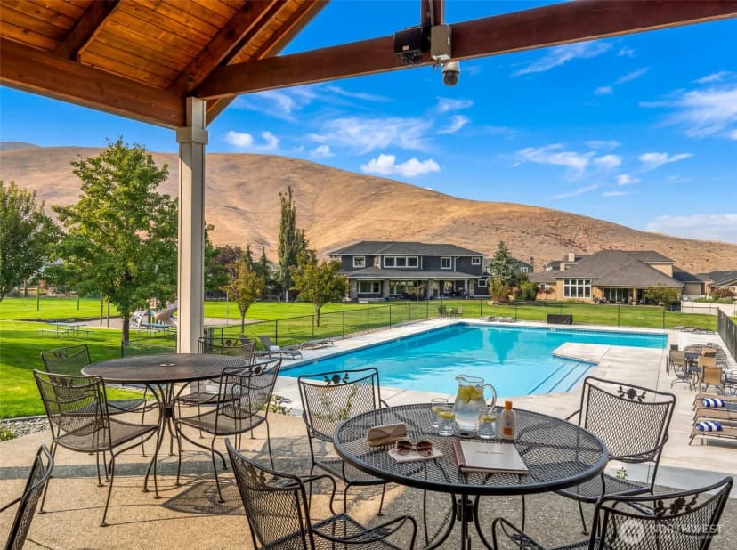 Property photo for 2021 Broadhurst Place, Wenatchee photo 40