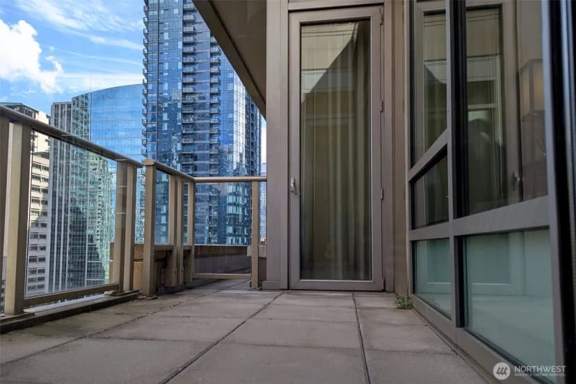 Property photo for 910 Lenora Street #s1502, Seattle photo 10